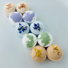 Load image into Gallery viewer, Mini Aromatherapy Bath Bomb 10 Pack