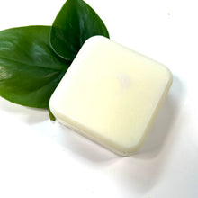 Load image into Gallery viewer, Coconut & Vanilla Bean Conditioner Bar