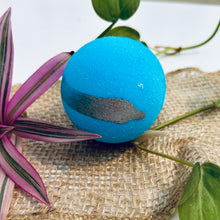 Load image into Gallery viewer, Oakmoss Bamboo & Lotus Epsom Salts Bath Bomb