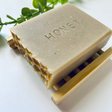 Load image into Gallery viewer, Wooden Soap Saver
