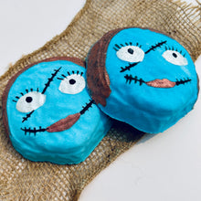 Load image into Gallery viewer, Scary Sally Epsom Salts Bath Bomb
