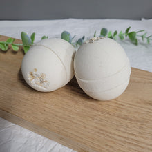 Load image into Gallery viewer, Buttermilk, Honey &amp; Oatmeal Epsom Salts Bath Bomb
